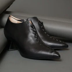 Bottega 23 B453 Black Flash Sale