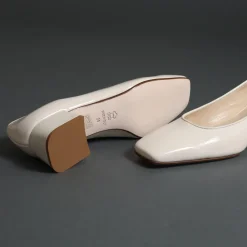 Conflict For Interest 403 Beige Store