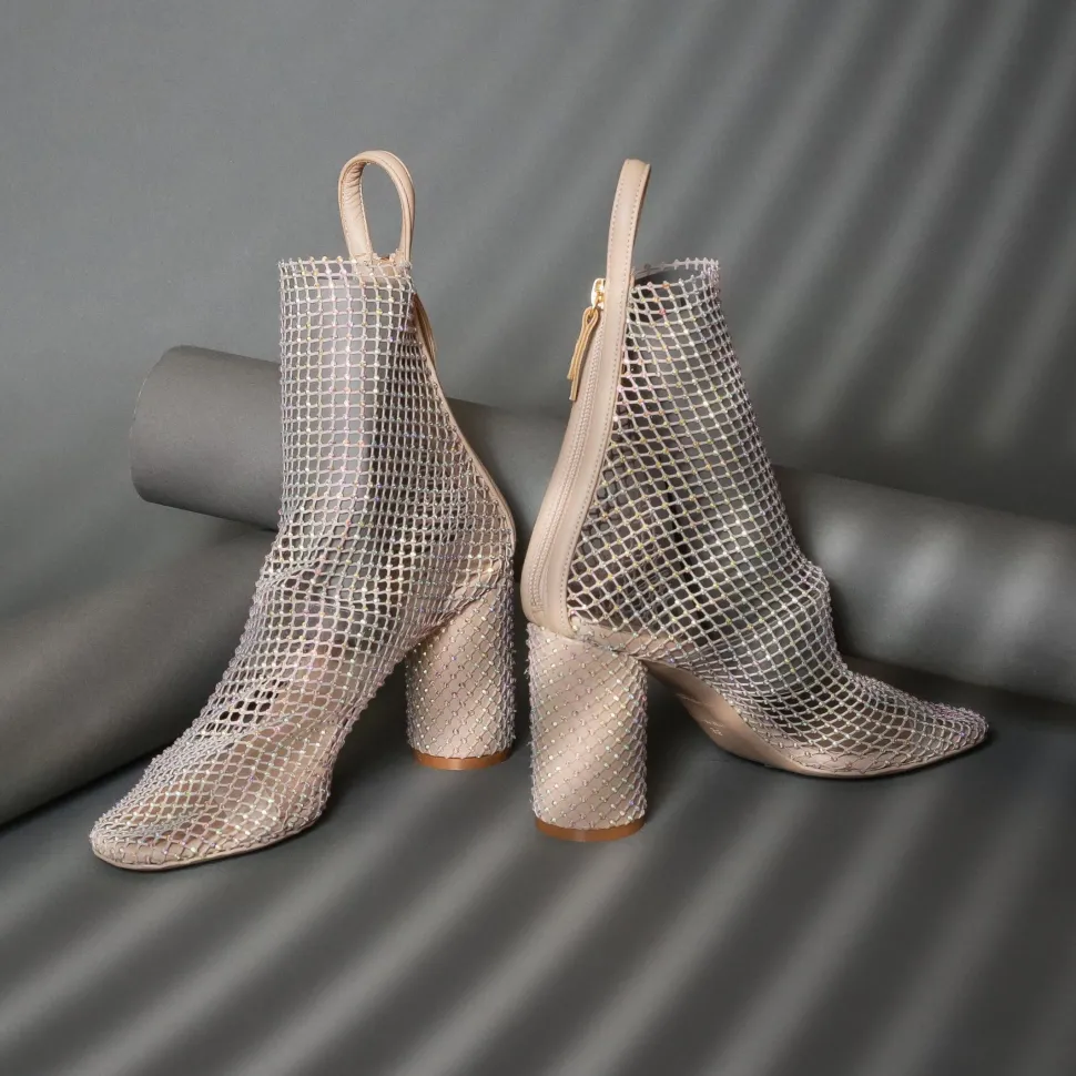 marlaen Panr Nude Shop